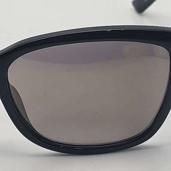 Kenneth Cole Reaction Black Sunglasses - Picture 4 of 10